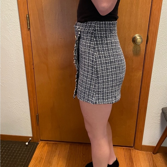 Milk&Honey Blue Mini Skirt Small Women’s - Picture 9 of 12